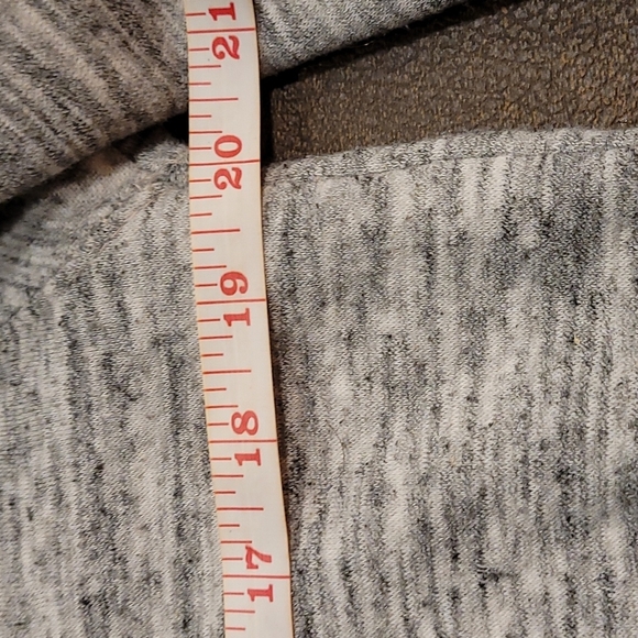 Hoodie girl size XL - Picture 6 of 6